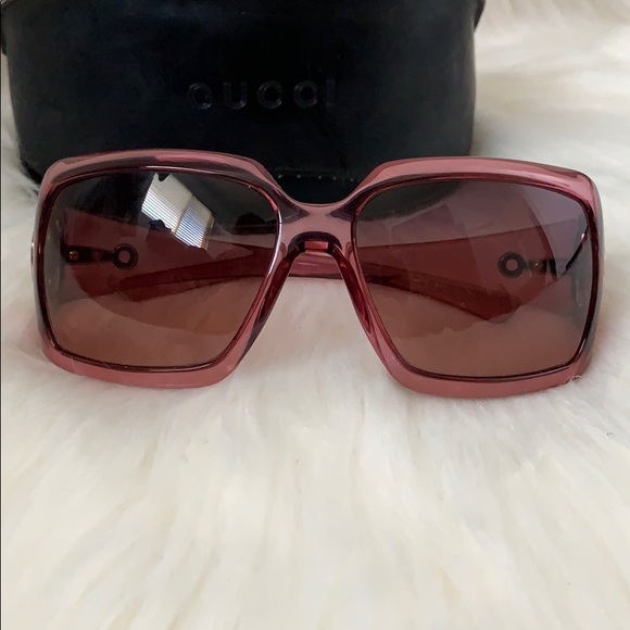 Gucci Accessories - Gucci Pink Oversized Sunglasses